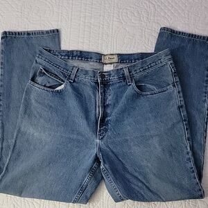 L.L. Bean Men's Classic Fit 100% Cotton Blue Jeans Size 38X32